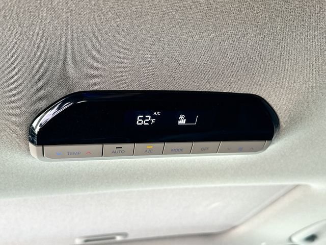 Certified Used 2026 Ebony Black Kia Wind image 27