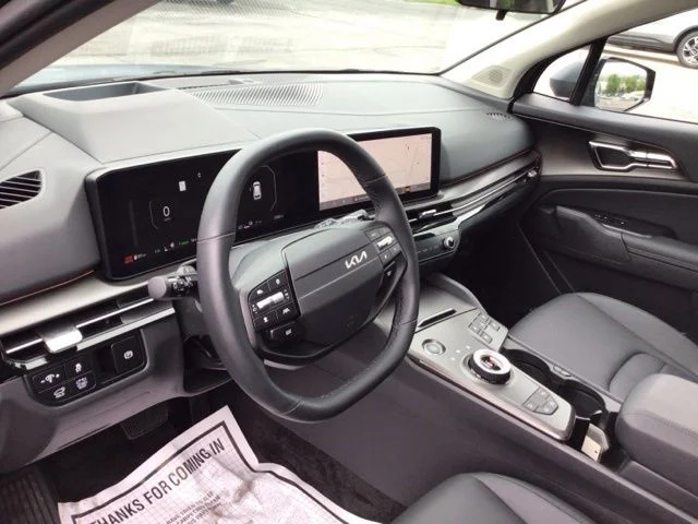Used 2026 Shadow Kia SX-Prestige image 8