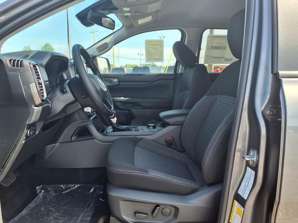 New 2026 Carbonized Gray Metallic Ford XLT image 10