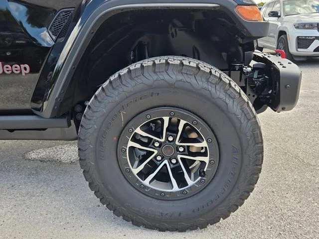 New 2026 Black Clear-Coat Exterior Paint Jeep Rubicon X image 10