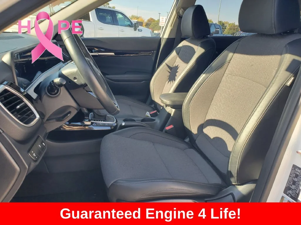 Used 2025 White Kia S image 6