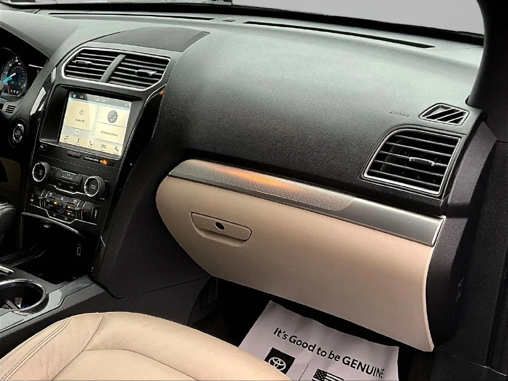 Used 2018 Magnetic Ford XLT image 30