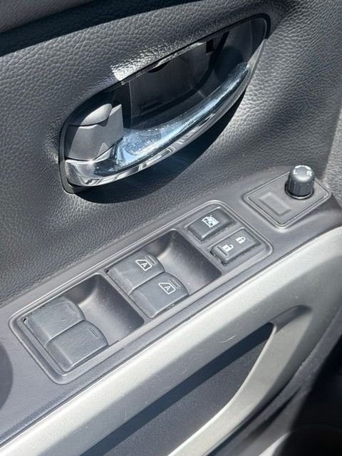 2021 Nissan Titan SV - Photo 17