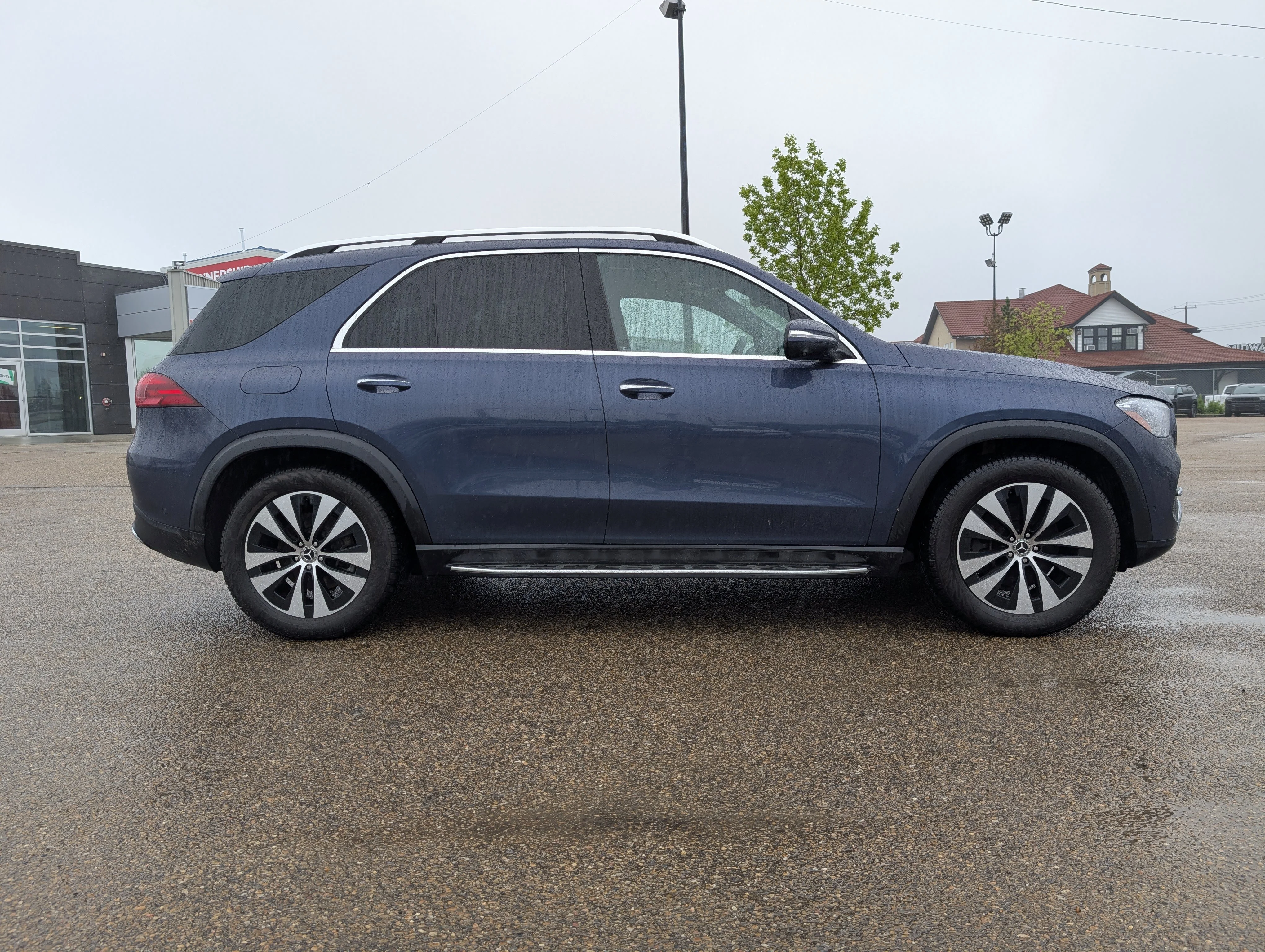 Used 2024 Black Mercedes-Benz GLE 350 image 8