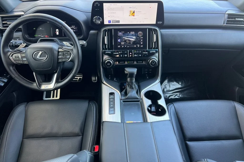 Certified Used 2026 White Lexus 600 F SPORT image 16