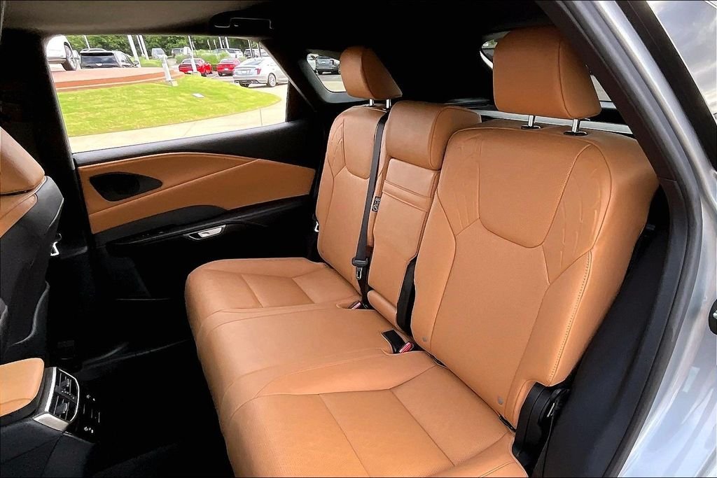 Used 2025 Silver Lexus 350 Premium Plus image 28