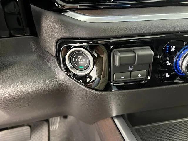 2026 GMC Sierra 1500 SLT - Photo 27