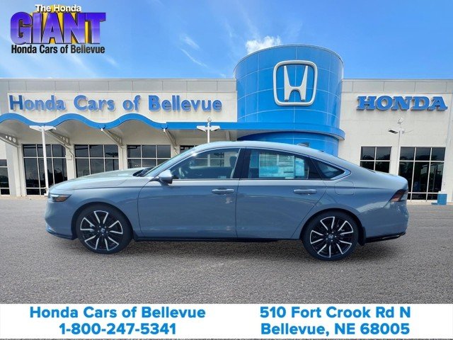 New 2026 Urban Gray Pearl Honda Touring image 8