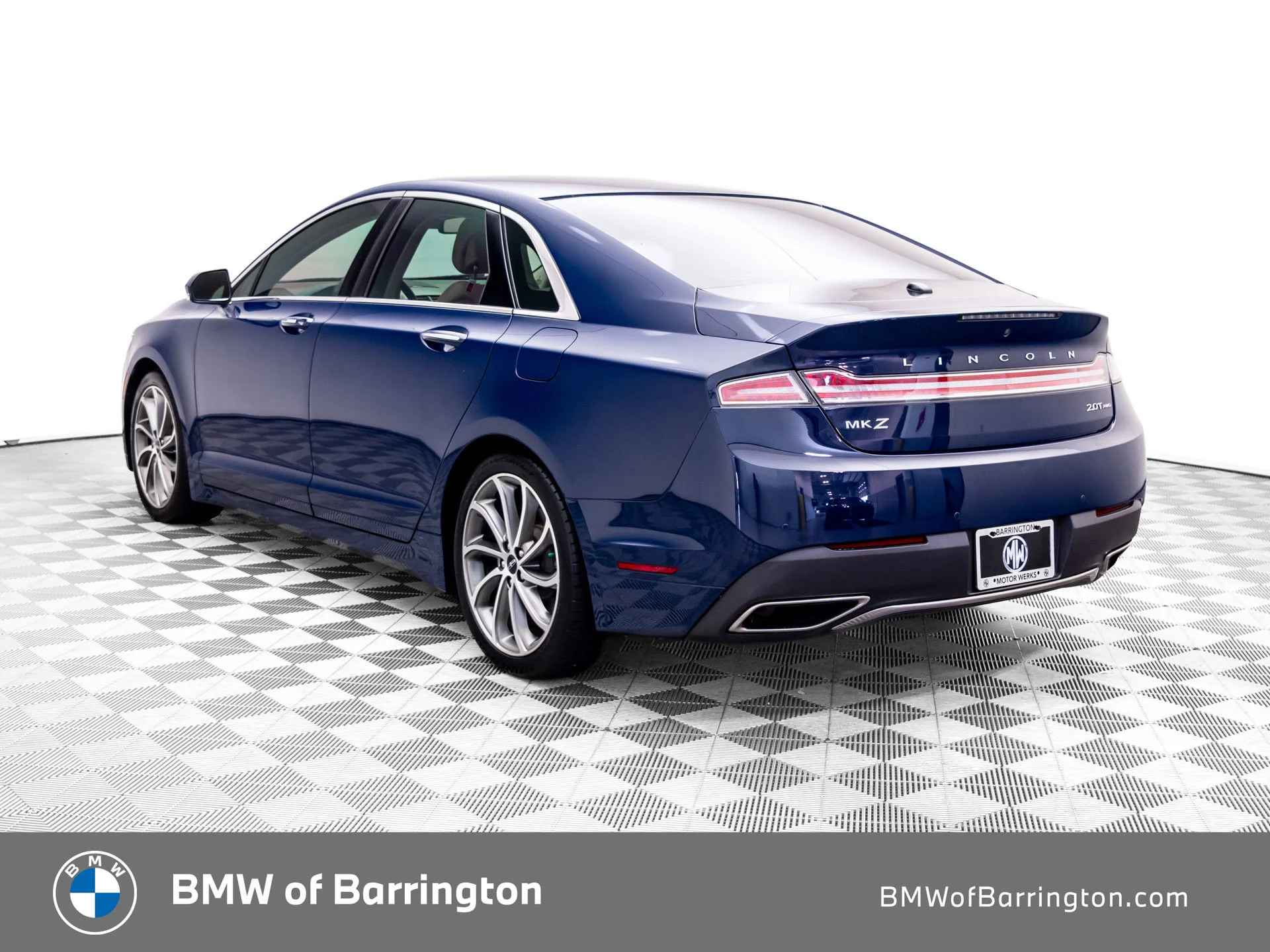 Used 2018 Blue Lincoln Reserve image 3