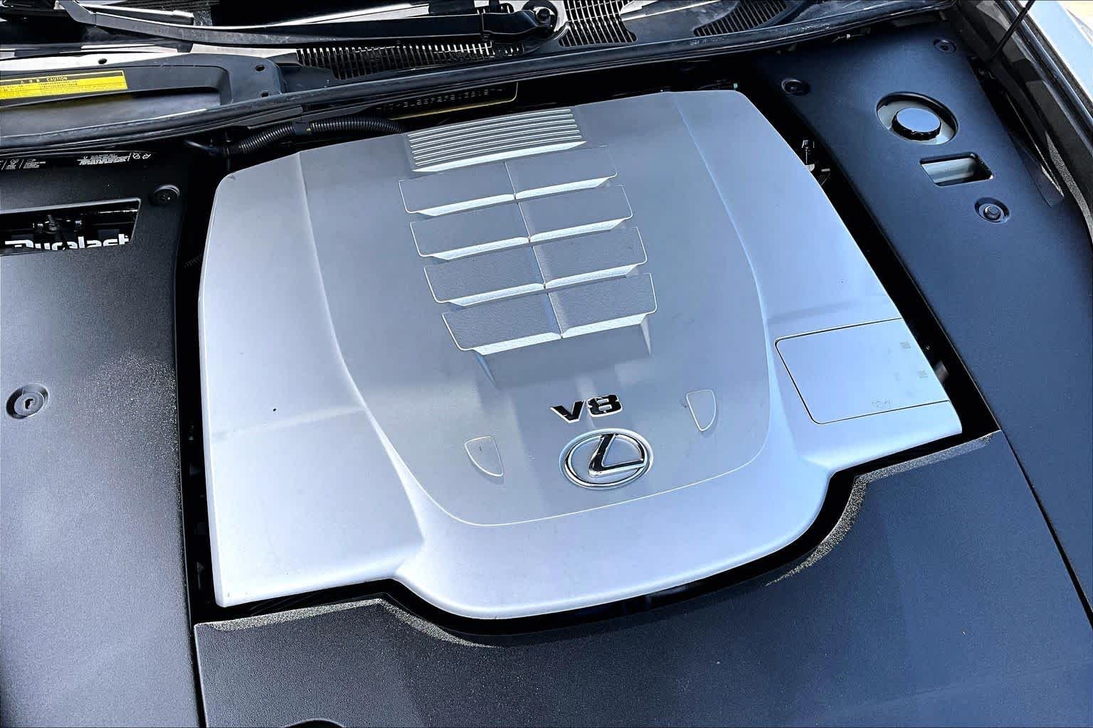 Used 2015 Nebula Gray Pearl Lexus  image 33
