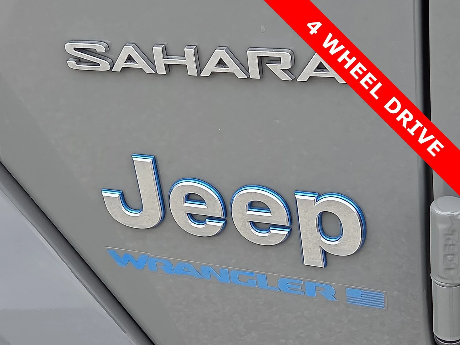 Used 2023 Sting-Gray Clearcoat Jeep Sahara image 8