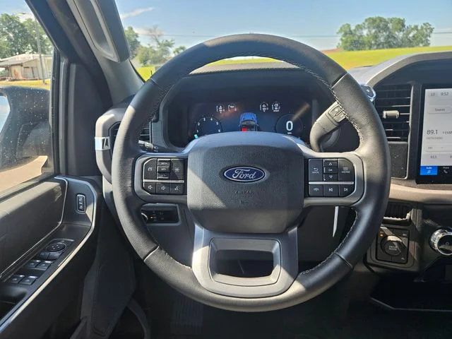 Used 2025 Black Ford XLT image 14