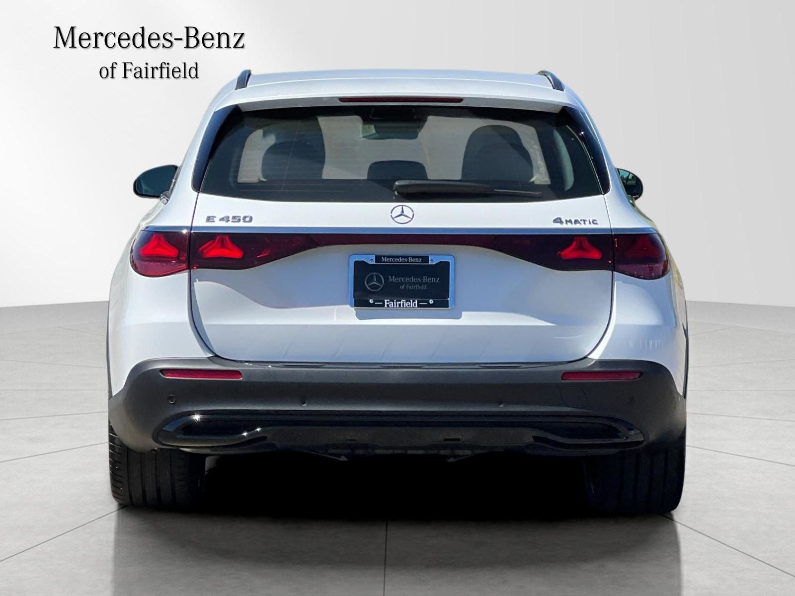New 2026 MANUFAKTUR Moonlight White Metallic Mercedes-Benz E 450 image 7