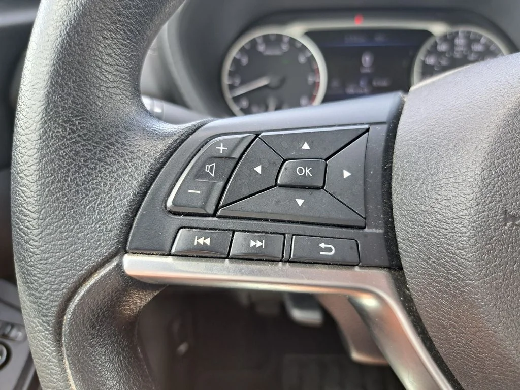 Used 2025 Red Nissan SV image 12