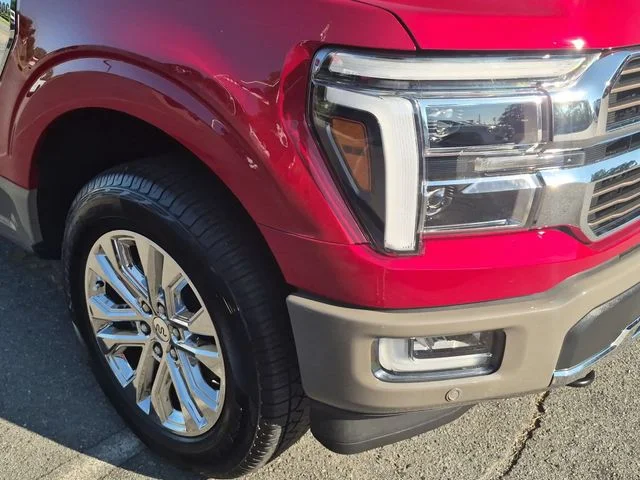 Used 2025 Red Ford King Ranch image 9