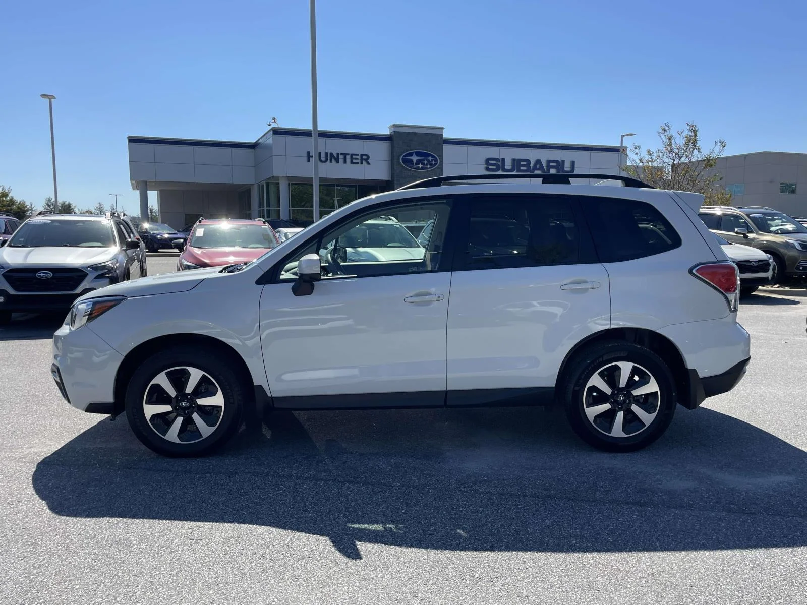 Used 2017 Crystal White Pearl Subaru Premium image 29