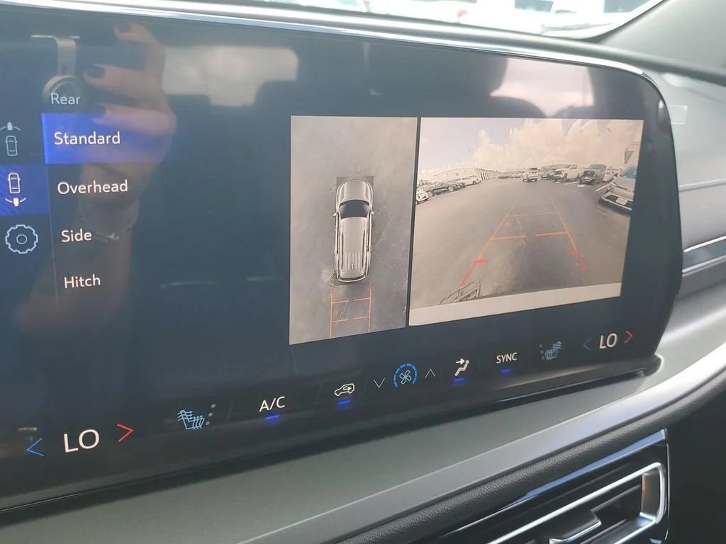 New 2026 Summit White Chevrolet LT image 21