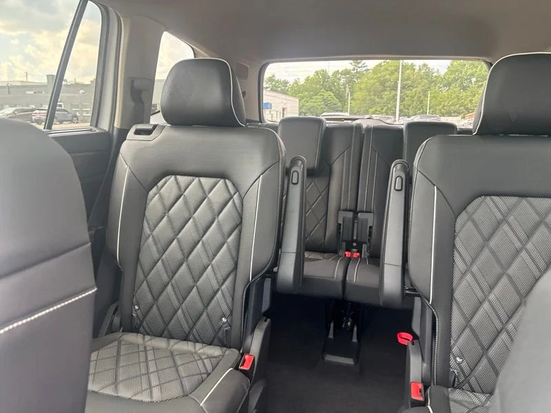 New 2026 White/off-white Volkswagen 2.0T SEL Premium R-Line image 28