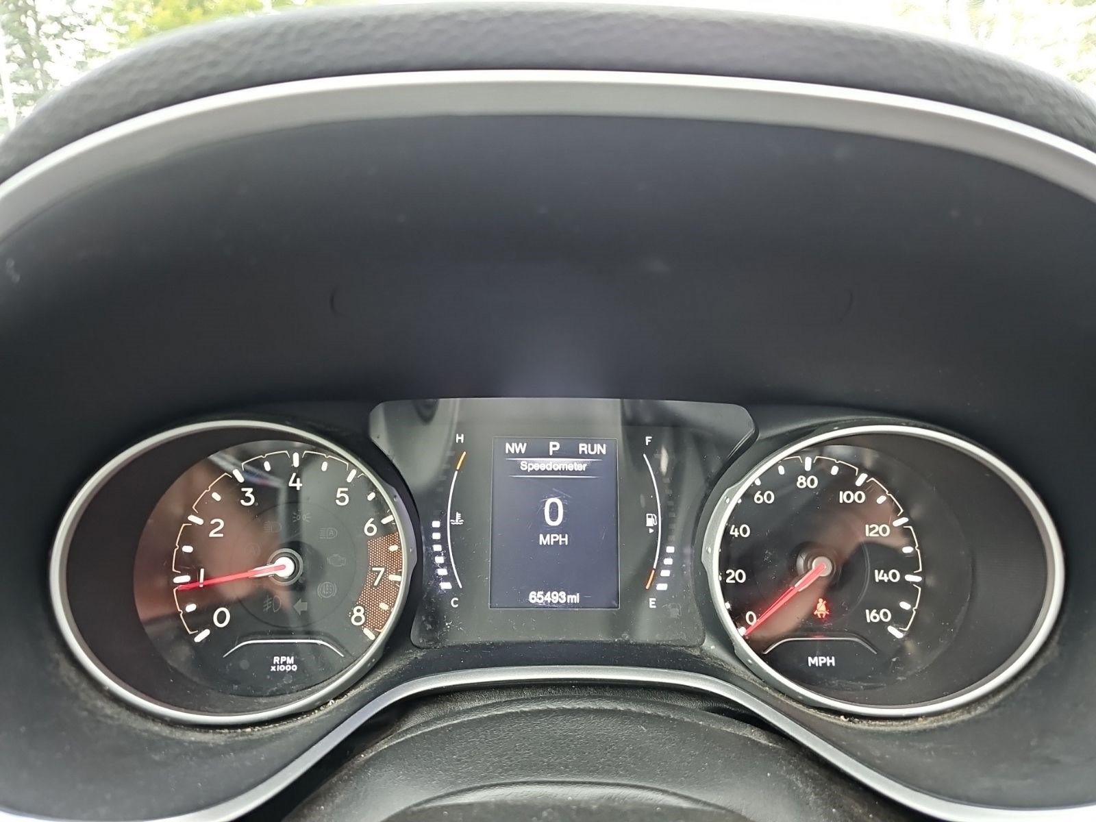 Used 2018 White Clearcoat Jeep Latitude image 21