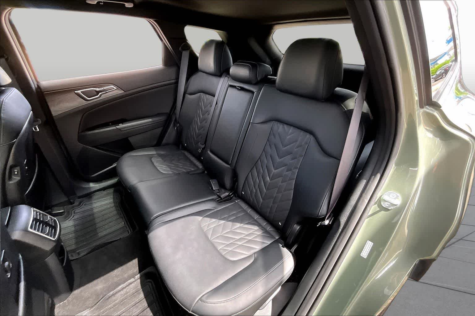 Used 2023 Jungle Green Kia X-Line image 21