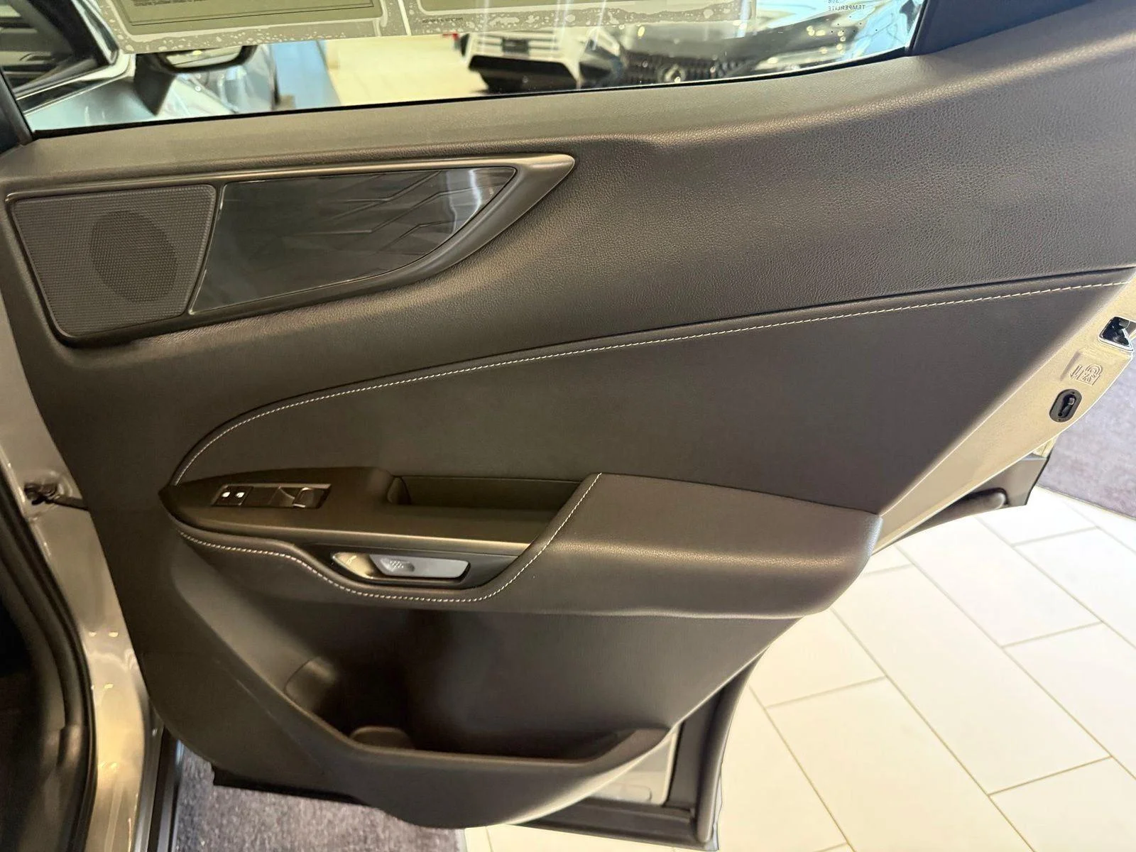 Used 2025 Atomic Silver Lexus NX 350 Premium image 25