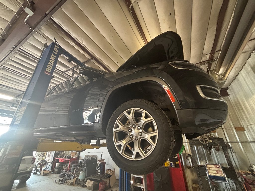 Used 2022 Baltic Gray Metallic Clearcoat Jeep Series I image 5