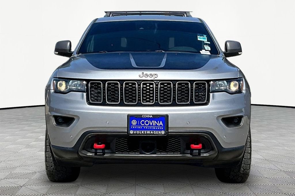 Used 2019 Silver Jeep Trailhawk image 2