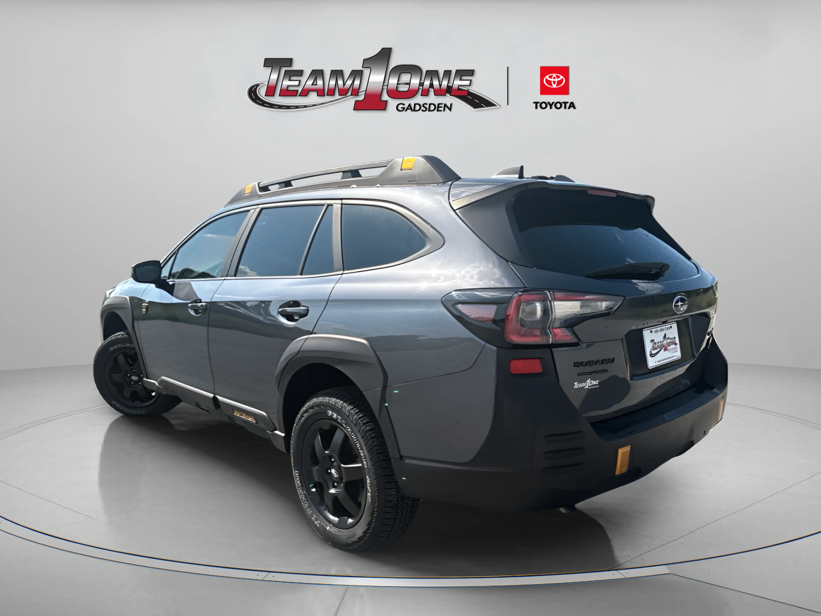 Used 2023 Magnetite Gray Metallic Subaru Wilderness image 4