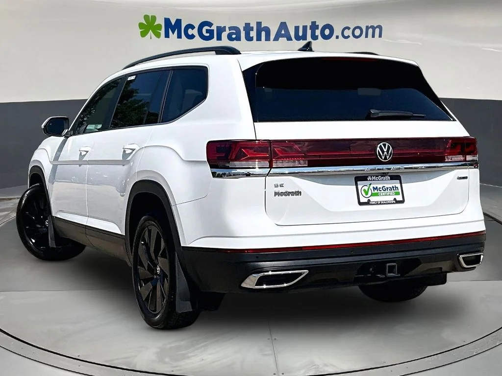 Used 2024 White Volkswagen 2.0T SE w/Technology image 5