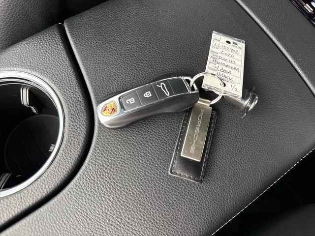 Used 2020 Black Porsche 4 E-Hybrid image 30