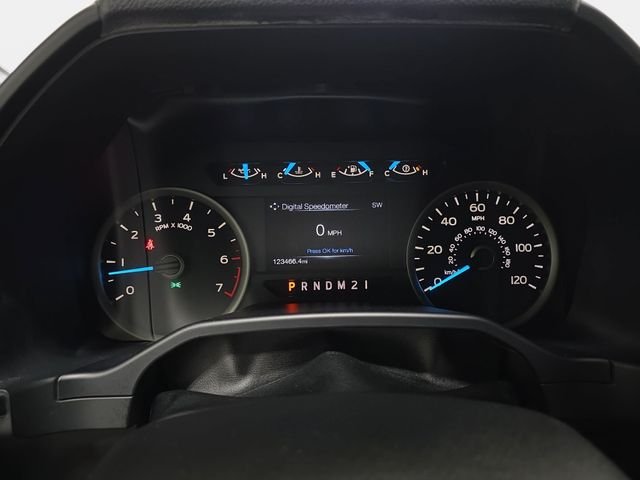 Used 2015 Tuxedo Black Metallic Ford XLT image 18