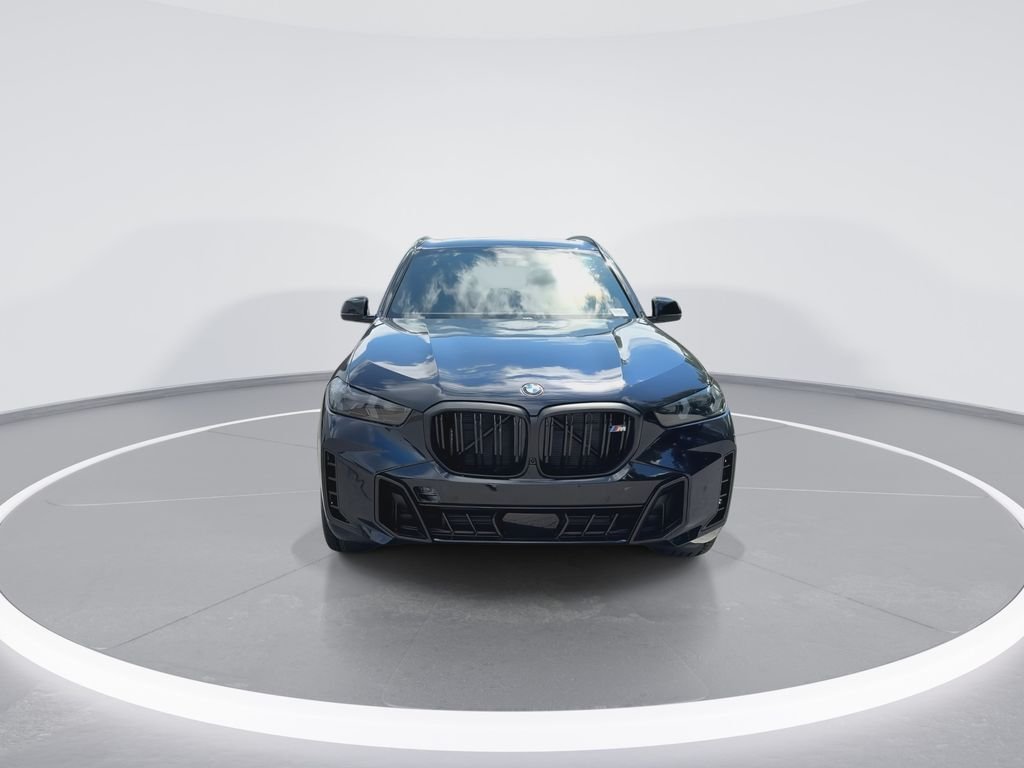 New 2026 Black BMW M60i image 3