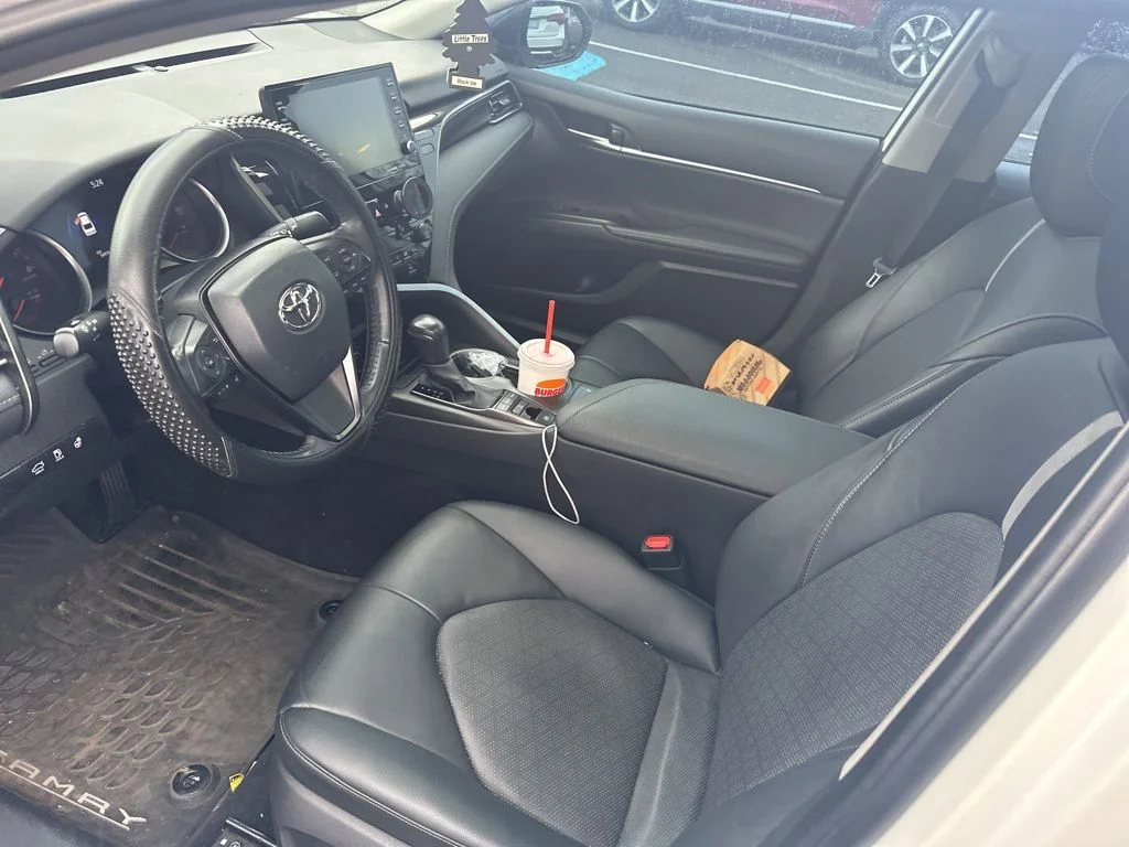 Used 2021 Wind Chill Pearl/Midnight Black Metallic Toyota XSE image 7
