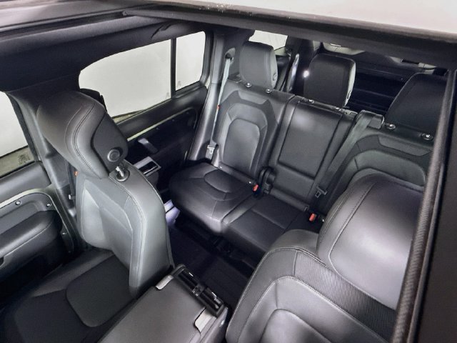Certified Used 2023 Green Land Rover X-Dynamic SE image 14