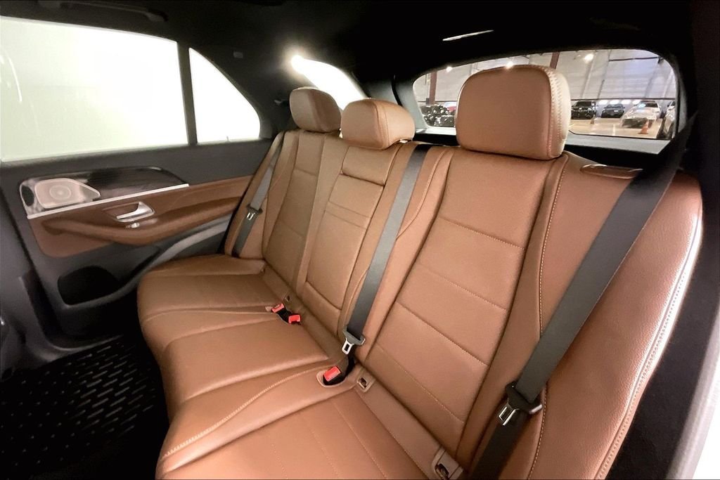 New 2026 Polar White Mercedes-Benz GLE 450 image 10