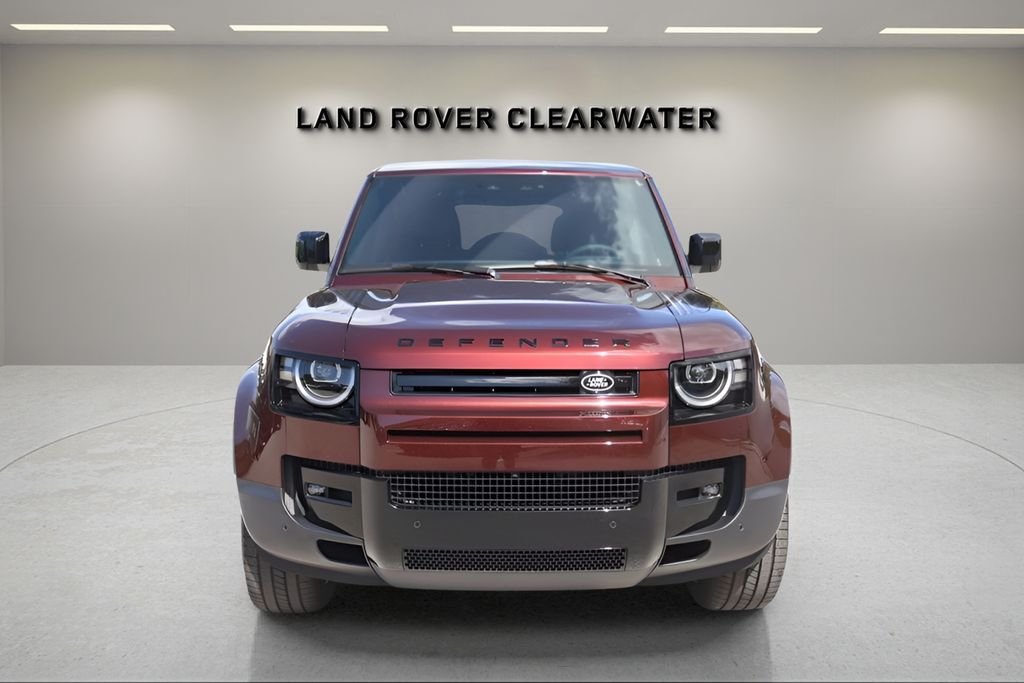 New 2026 Sedona Red Land Rover S image 8