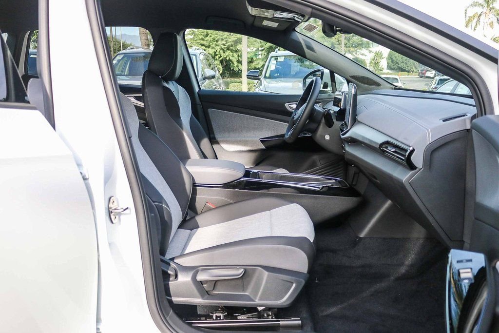 2026 Volkswagen ID.4 PRO - Photo 17