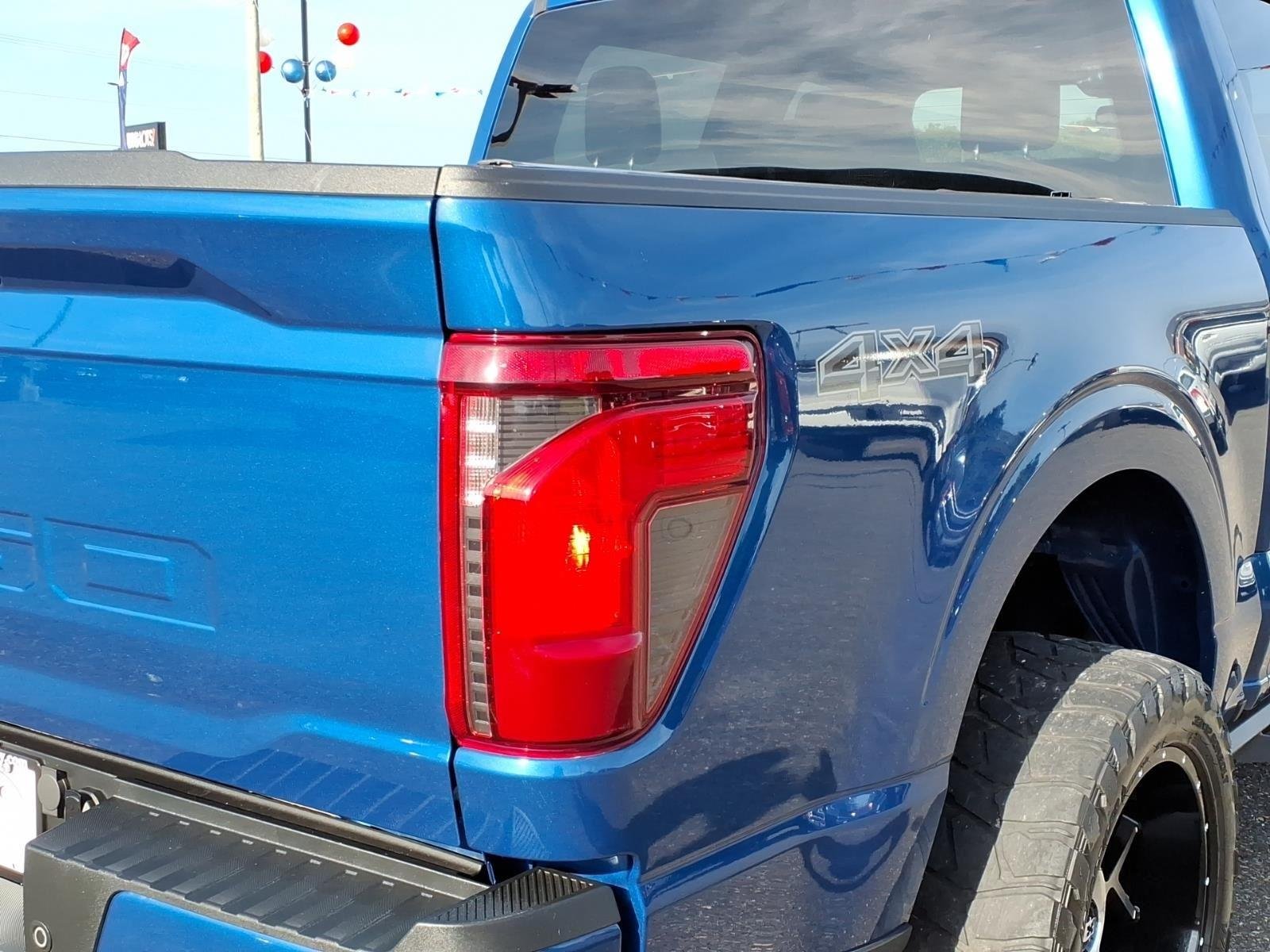 Used 2024 Atlas Blue Metallic Ford STX image 17