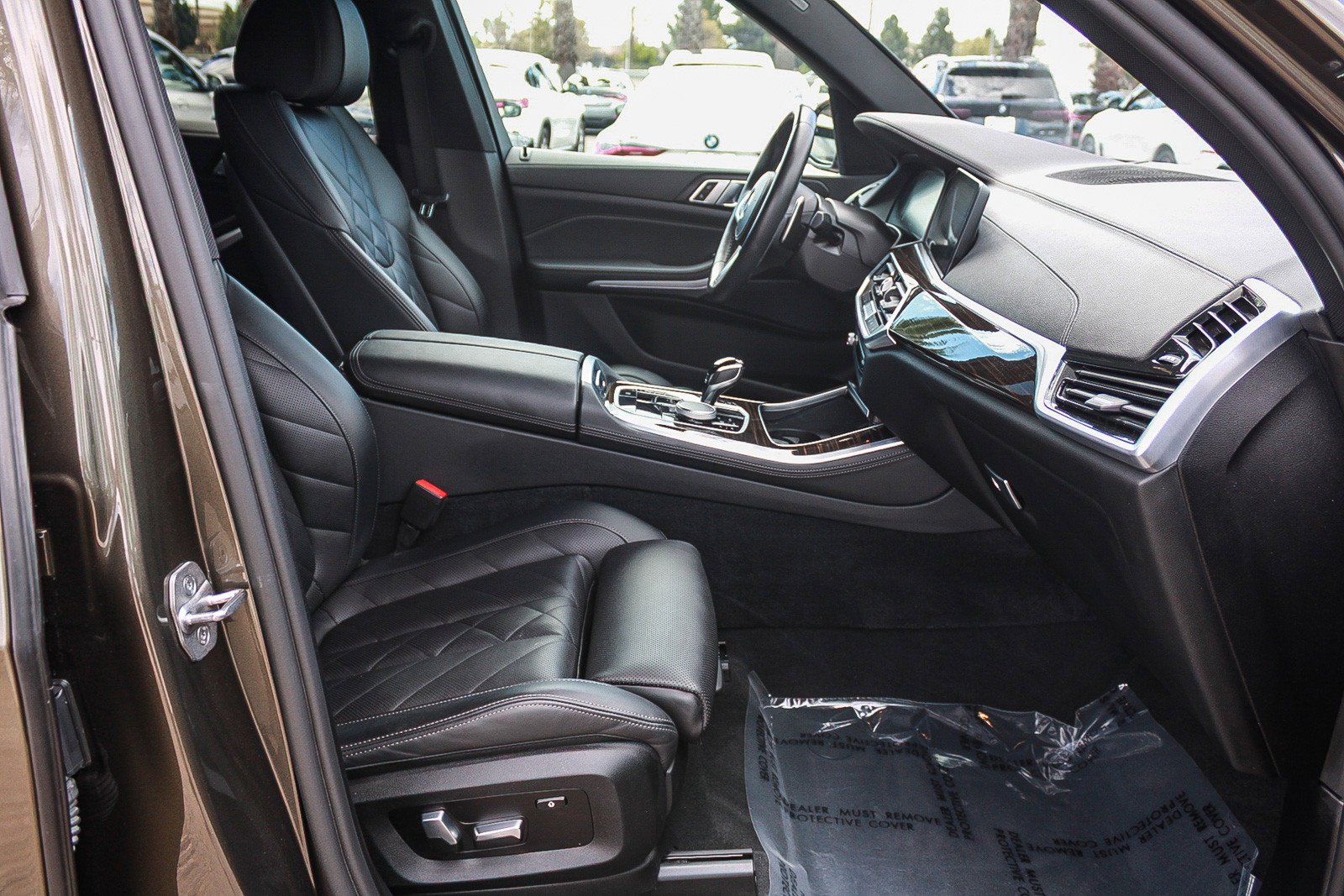 Used 2023 Manhattan Green Metallic BMW sDrive40i image 17