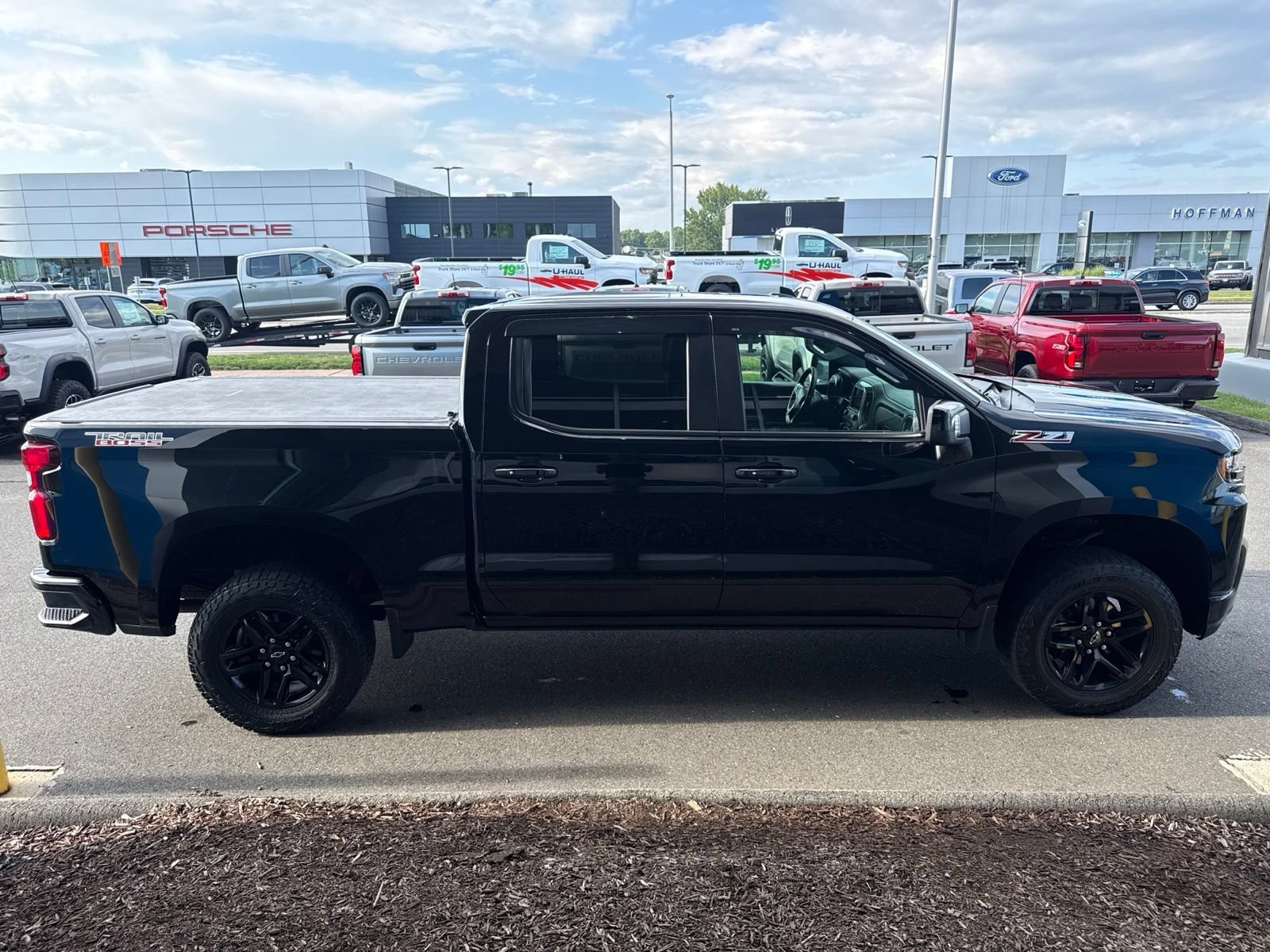 Used 2019 BLACK Chevrolet LT Trail Boss image 5