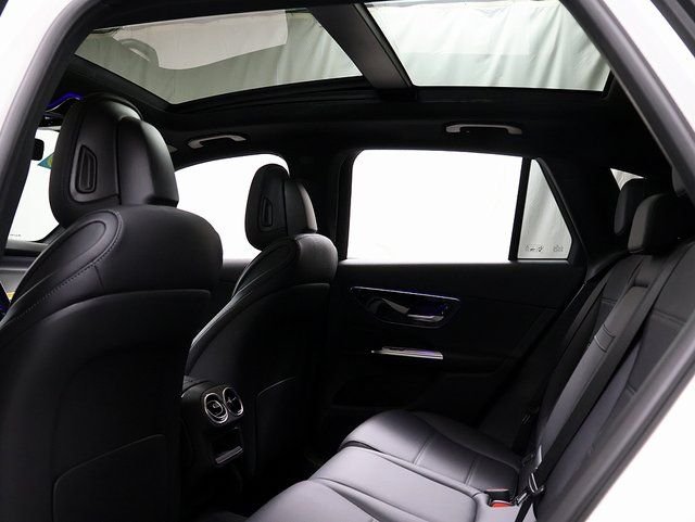 Certified Used 2026 Polar White Mercedes-Benz GLC 300 image 13