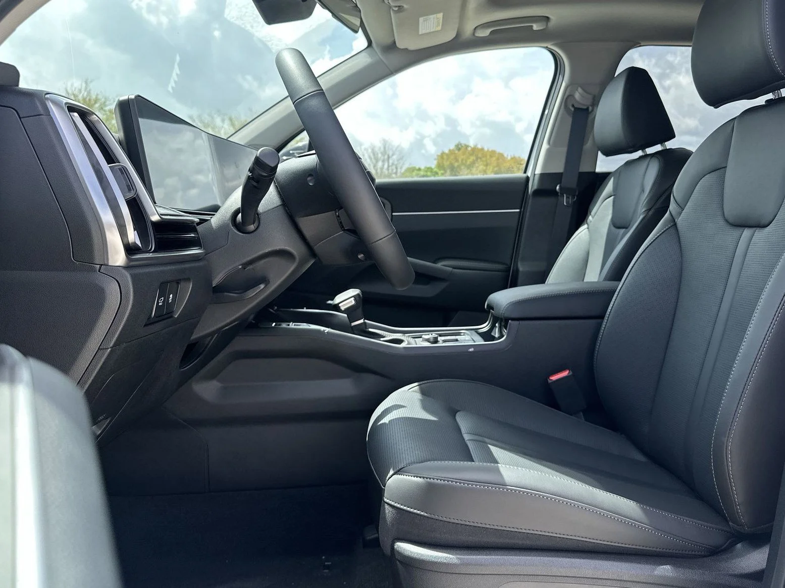 New 2026 Glacial White Pearl Kia X-Line EX AWD image 15
