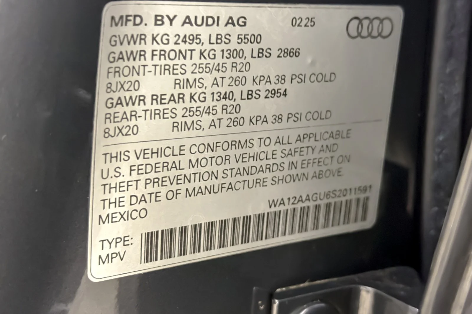 Used 2025 Tambora Gray Metallic Audi Premium Plus 2.0 TFSI quattro image 26