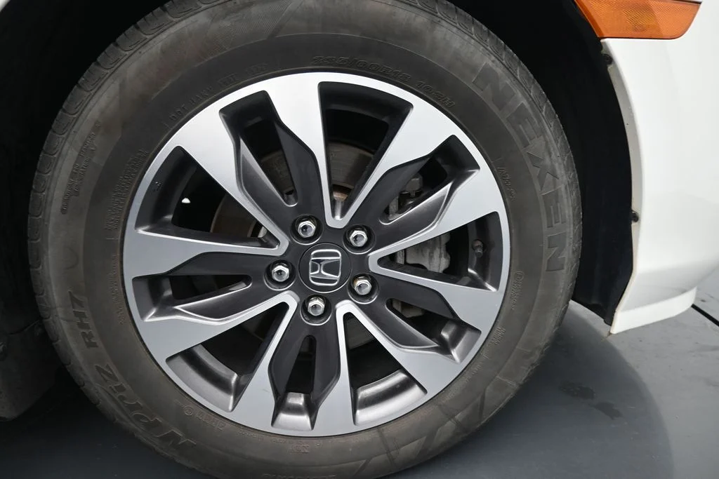 Used 2022  Honda EX-L image 10