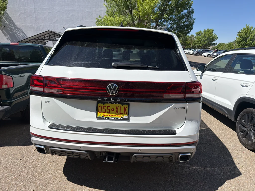 Certified Used 2025 Pure White Volkswagen Peak Edition 4Motion image 5