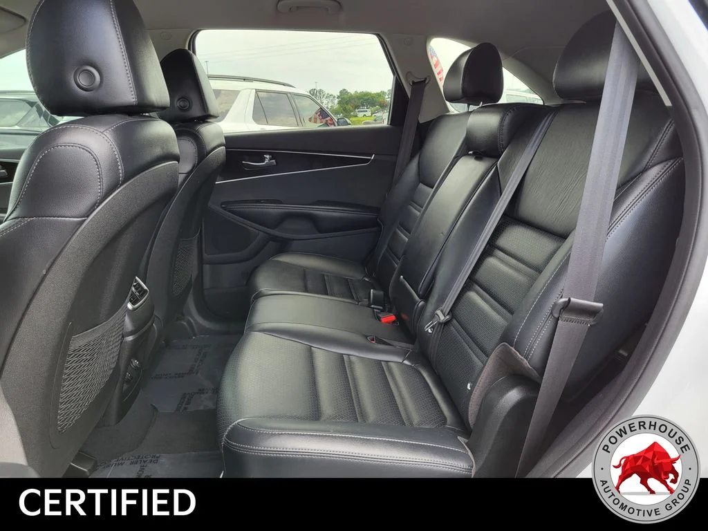 Used 2019 White Kia EX image 17
