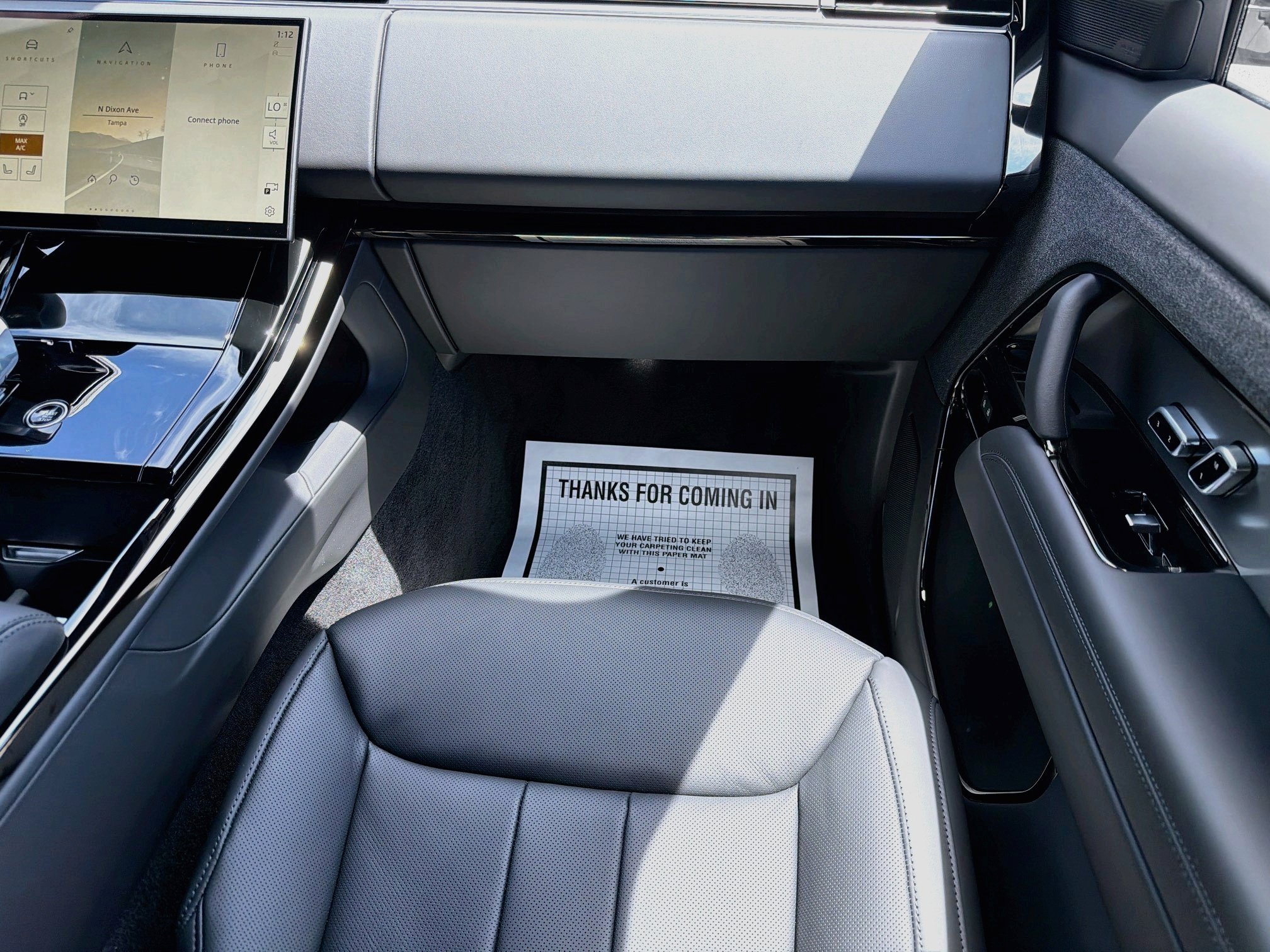 New 2027 Borasco Grey LAND ROVER  image 19