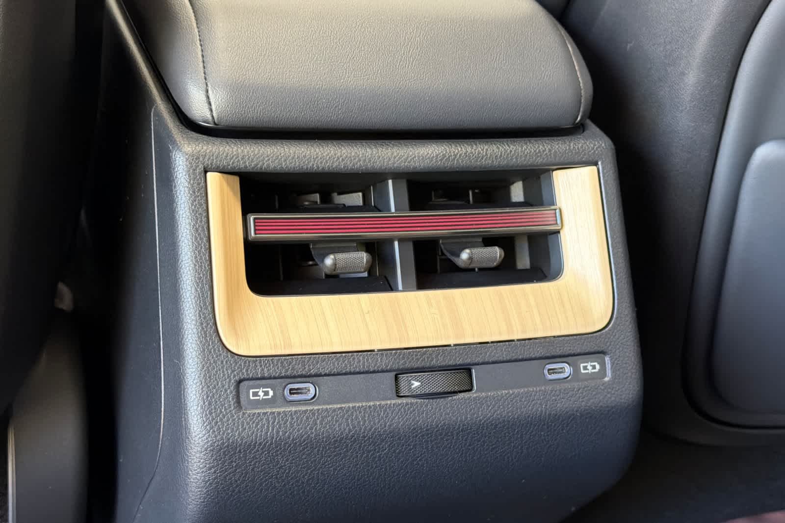2026 Lexus ES BEV 350e Luxury - Photo 14