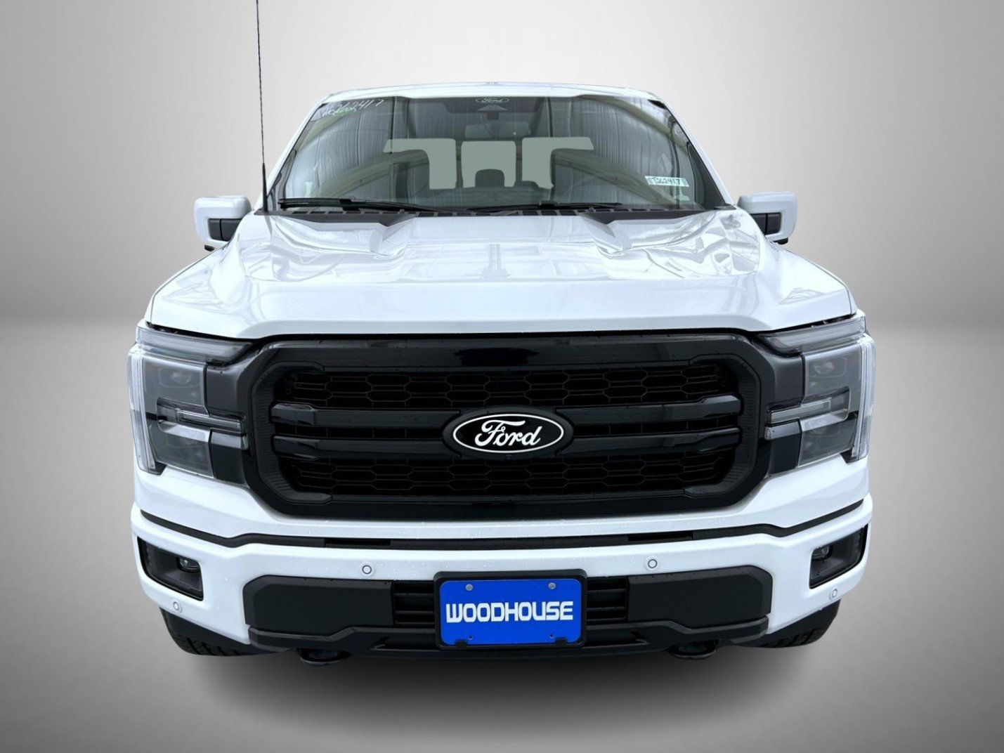 New 2026 Oxford White Ford Lariat image 2