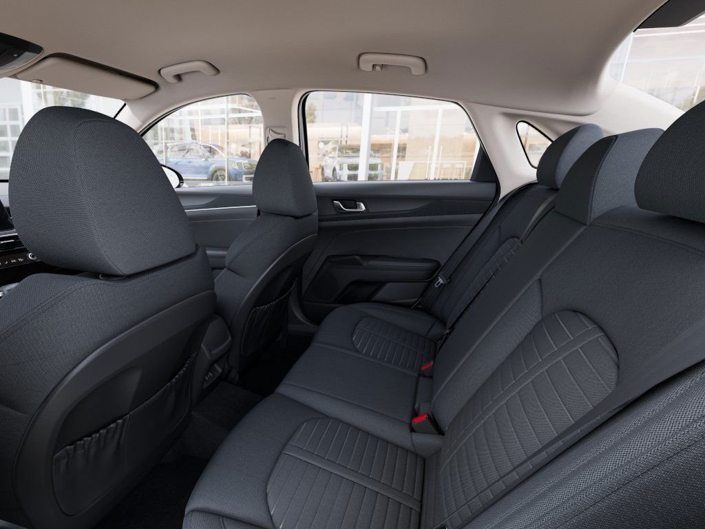 2026 Kia K5 LXS - Photo 18